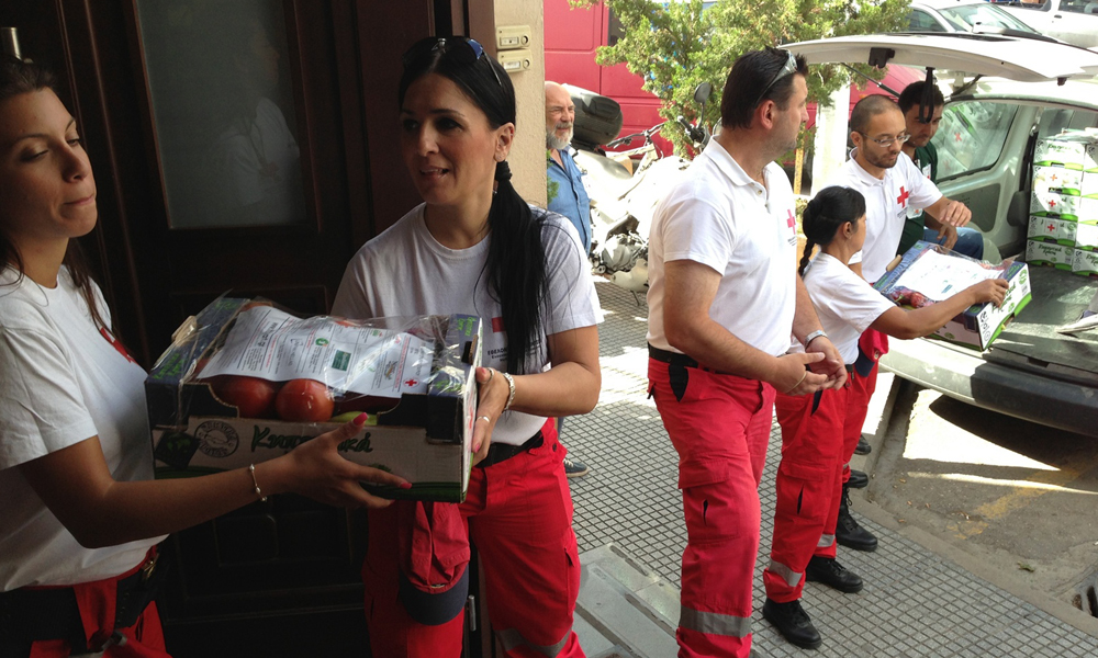 UHELLAS-2013-07-30-News-Network-Support-Red-Cross-8-INSIDE3